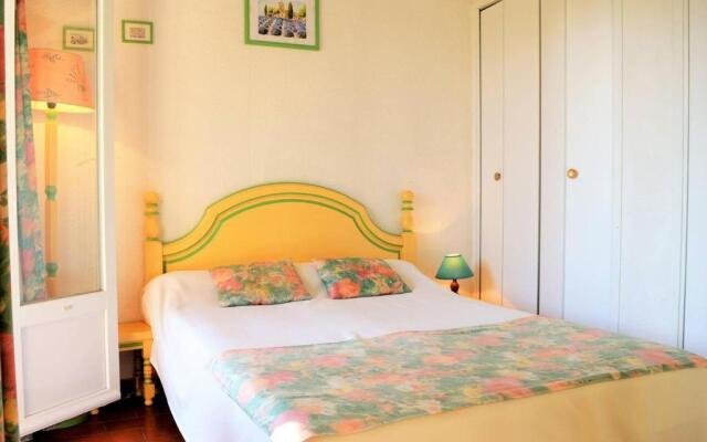 Appartement Le Lavandou, 2 pièces, 4 personnes - FR-1-251-238