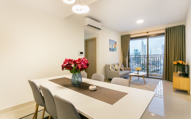 The Milky Way River Gate Apartment