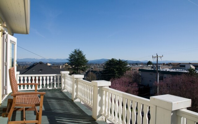 Capitol Hill Guest House - Seattle Bed & Breakfast