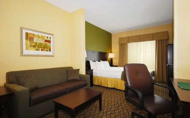 Holiday Inn Express & Suites Kittanning