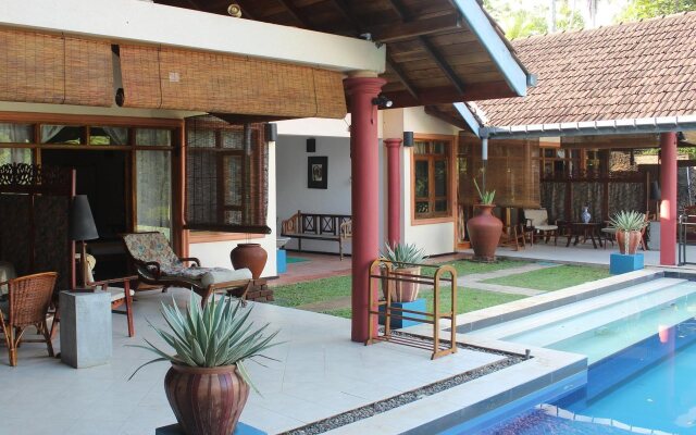 Lazy Lizard Villa