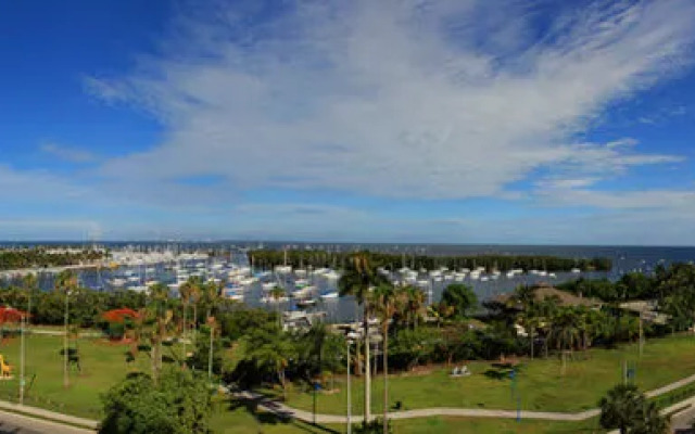 Private Residences at Mutiny Park