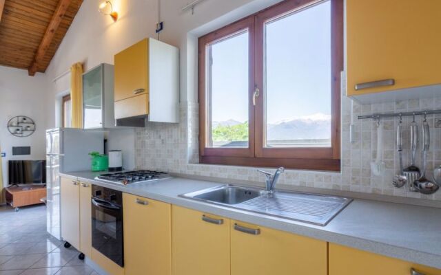 Residenza Agrifoglio 22611