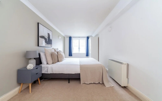 Modern Dalston Apartment