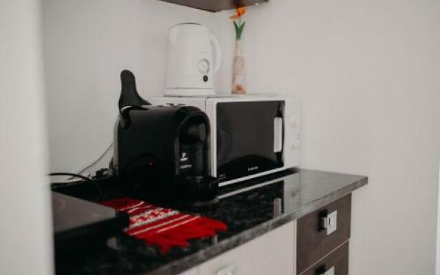 Paula Apartment & Rooms