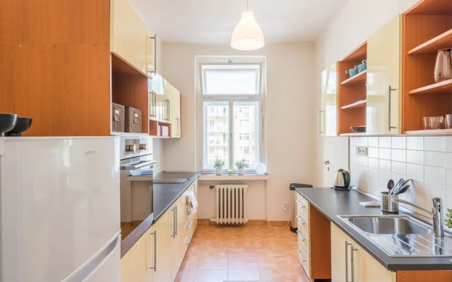 U Nemocenske pojistovny apartment