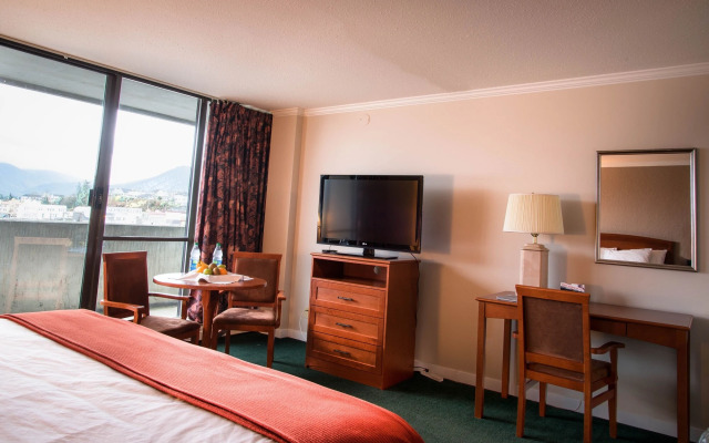 Highliner Hotel & Conference Centre