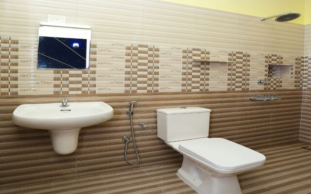 OYO Home 28030 Lively Stay