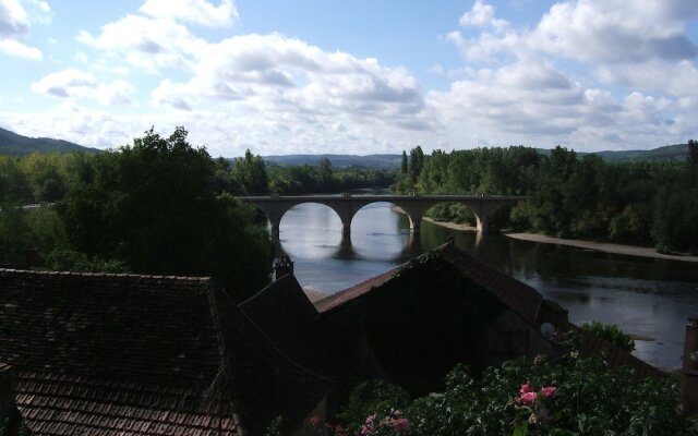 House With 2 Bedrooms in Limeuil, With Wonderful City View and Enclose