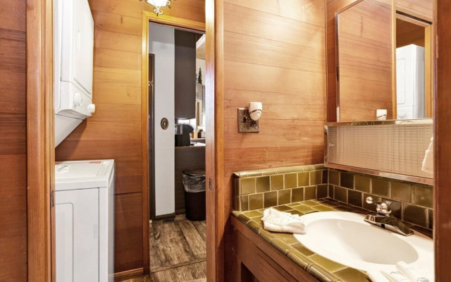 Cove Lakeview Cabin #2064