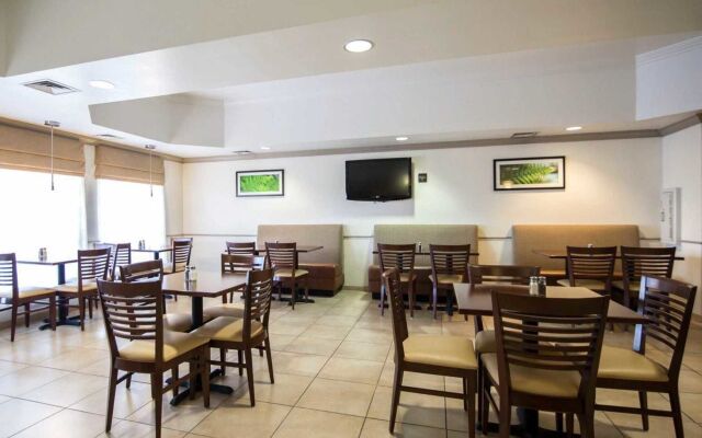 Sleep Inn & Suites Colby