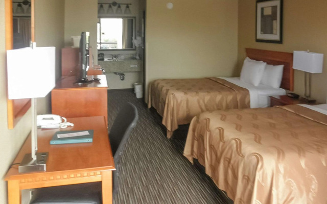 Quality Inn Columbus, MS