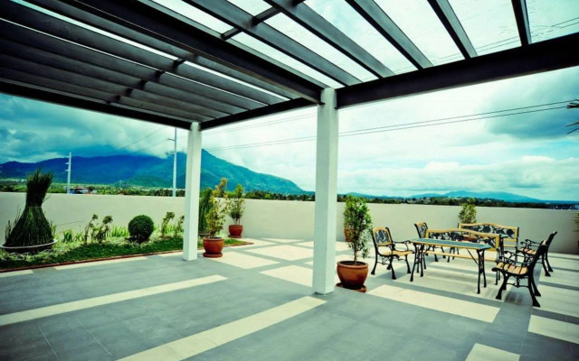 SanTomas Suites