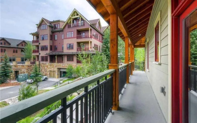 Breck Water House 6111