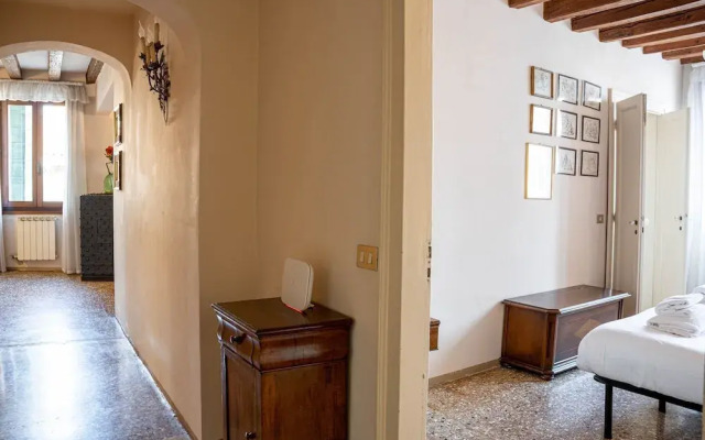 Casa Allegra by Ca-sa Check