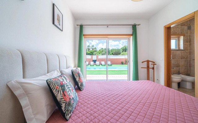 Ponta da Piedade Family House