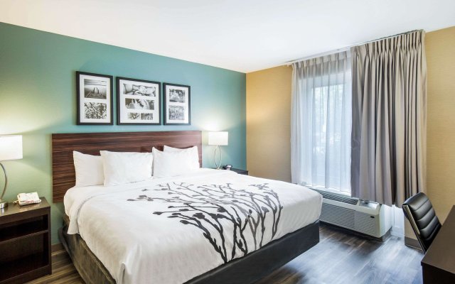 Sleep Inn & Suites Dunmore