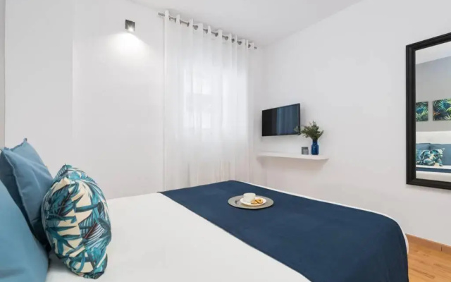 Lodging Apartments Villa de Gracia 2 bedroom cozy apartment