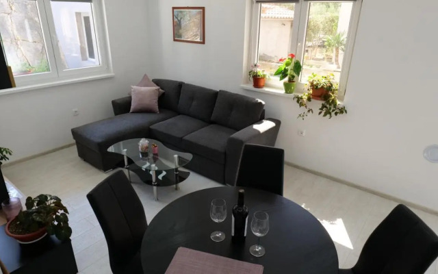 Apartmani Miki
