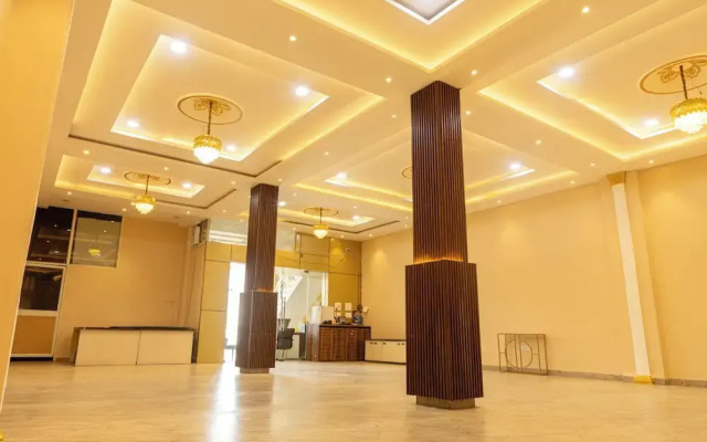 B&B Estrella Hotel And Resort