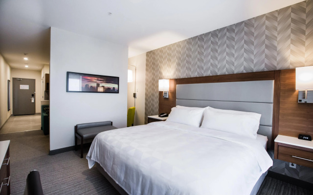 Holiday Inn Calgary South Conference Center by IHG