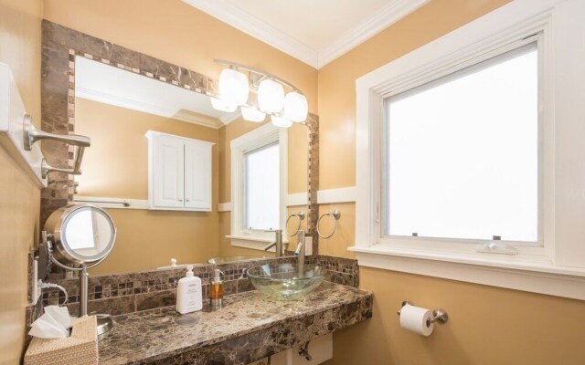 Luxury Apartments - City Center