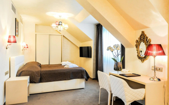 Myo Hotel Mysterius