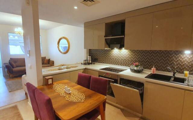 Leylak Suite