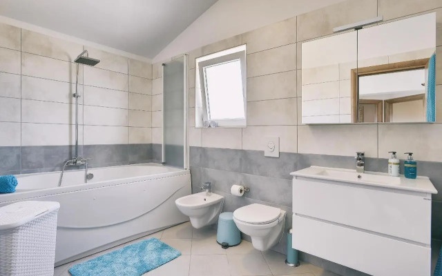 Holiday house Vedrana, Jadreški