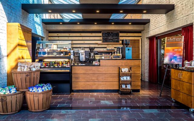 The Inverness Denver, a Hilton Golf & Spa Resort