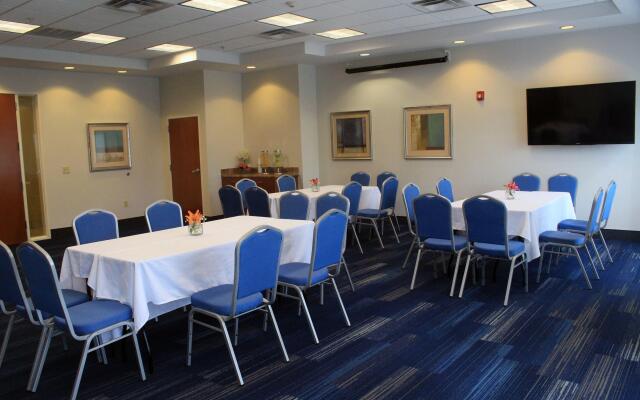 Holiday Inn Express Leland - Wilmington Area by IHG