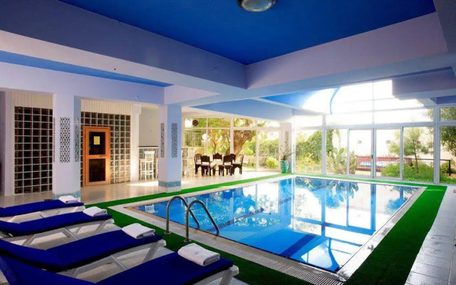 Gundem Resort Hotel