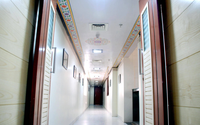Hotel Arco Palace