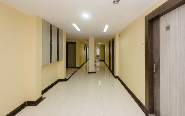 Hotel Paras By OYO Rooms