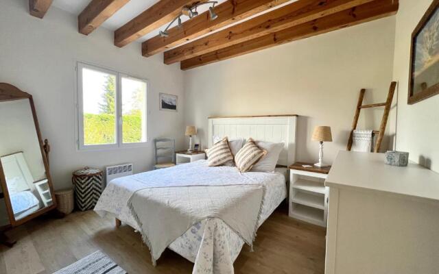 Charming villa, tranquillity by the forest