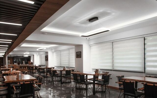 Mayben Otel