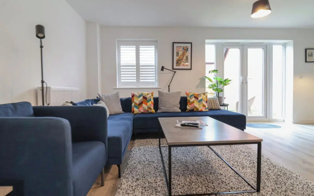 Inishnee House