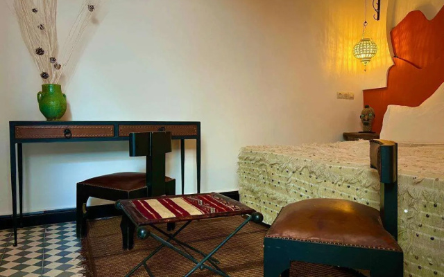 Riad New Moon
