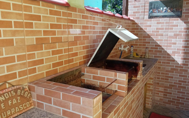 Saquarema - Casa Amarela ! Entre a praia e a Lagoa !