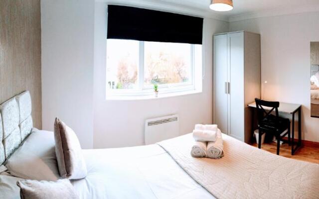 Brookview 2BR Flat Oxford City Centre Free Parking