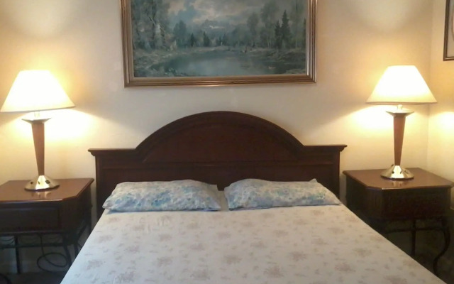 Hiland Terrace Hotel