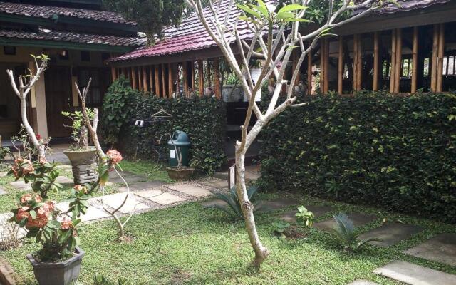 Rumah Daun Homestay Tetebatu