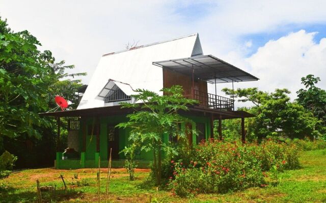 Whitefaced Monkey House