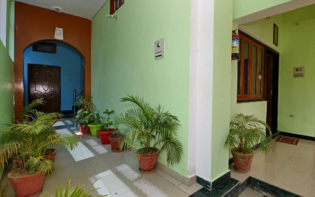 OYO 4409 Hotel Chaitanya Inn