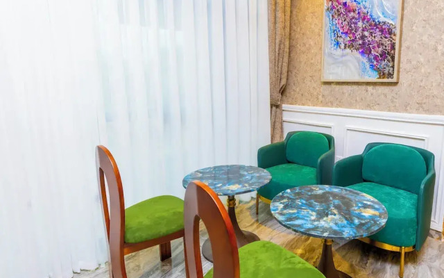 T-Stone Apartment Hotel