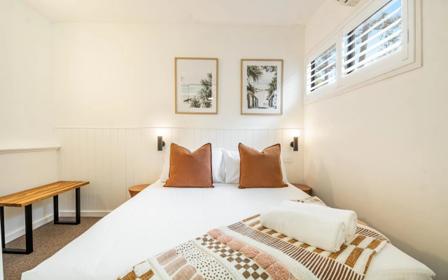 Julians Apartments – Guest Rooms – Byron Bay