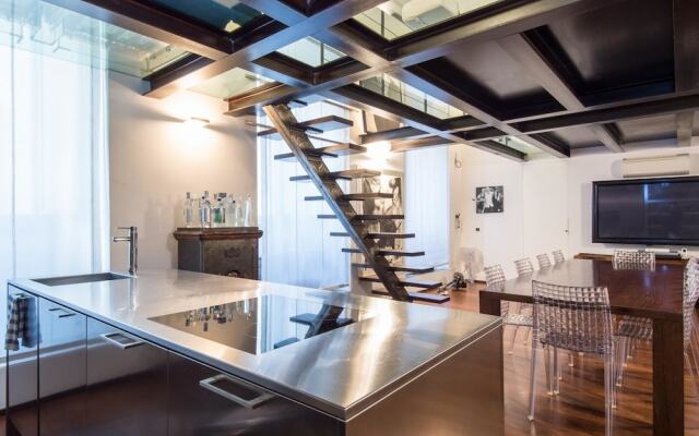 Rsh Pantheon Luxury Hi Tech Apartment