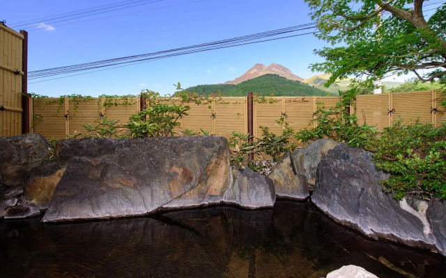Yufuin Onsen Wafu Ryokan Tsuenosho