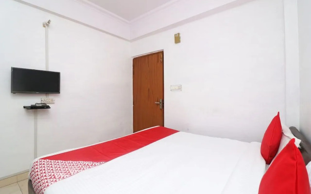 Oyo 24680 Hotel Devansh