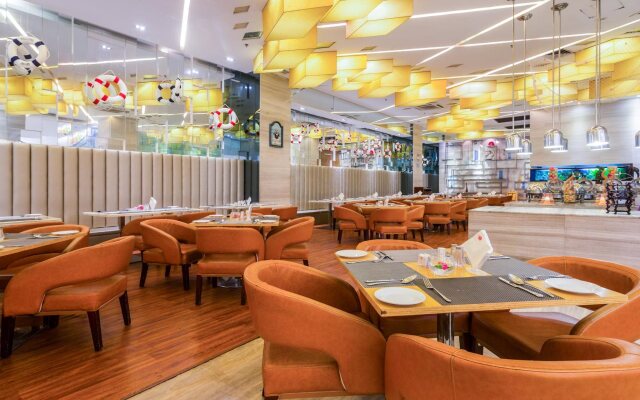 Ramada Plaza Shenzhen North